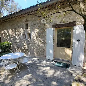 Maison d'hôtes La Cassine, Des Lucioles En Provence, Montségur-sur-Lauzon